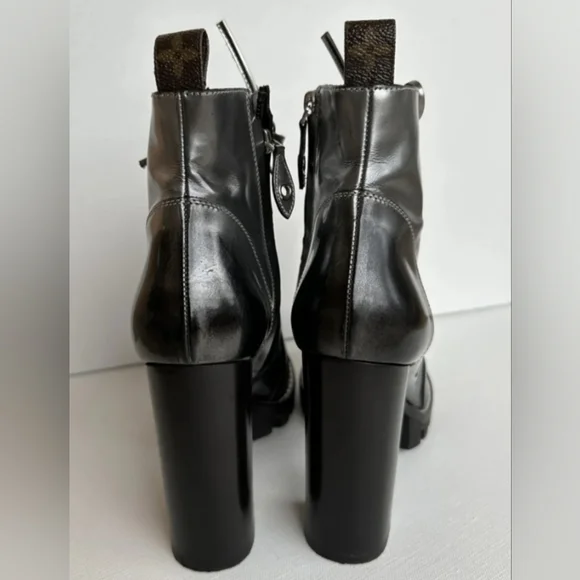 LOUIS VUITTON Silver 'Star Trail' Leather Boots (BNWOB) - Picture 4 of 9